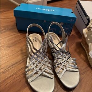 East 5th Women's Metallic Strappy Sandals